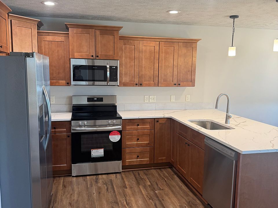 1st image of 115 W Samuel Ave