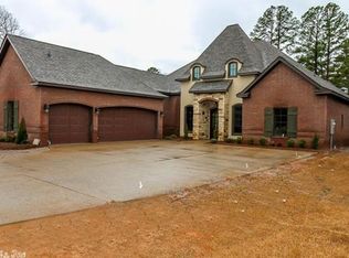 286 Arlington Park Dr, Hot Springs, AR 71901