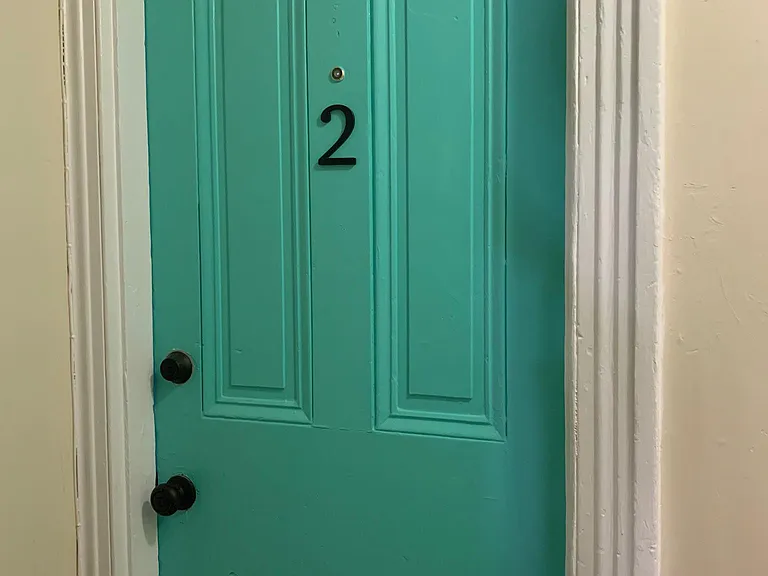 125 E Washington St #2 — Photo 3