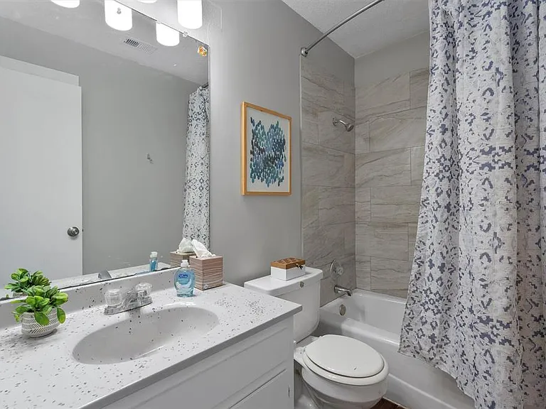 1711 Rawhide Loop — Photo 11