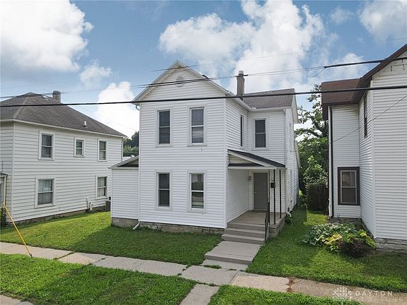 2nd image of 646 S Roosevelt Ave