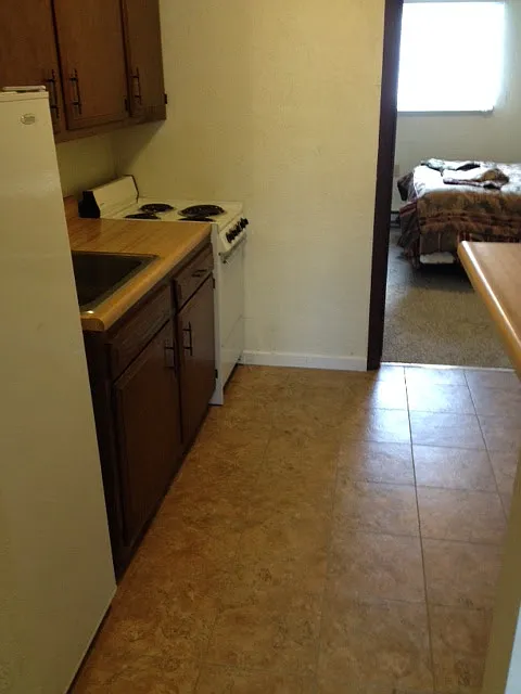 1 bed, 650 sqft, $899 — Photo 2