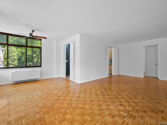 4th image of 35 N Chatsworth Avenue #2H