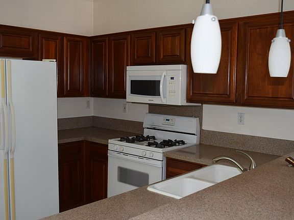5th image of 989 Sagewood Ct