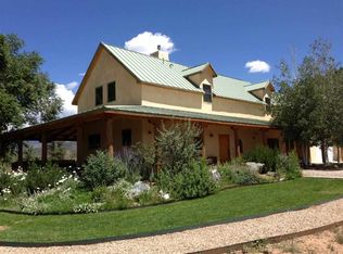 391 Taos Mountain Ln, Taos, NM 87571