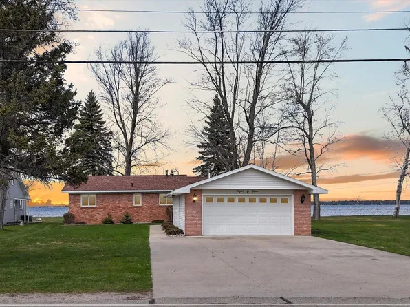 802 Iroquois Ave, Prudenville, MI 48651