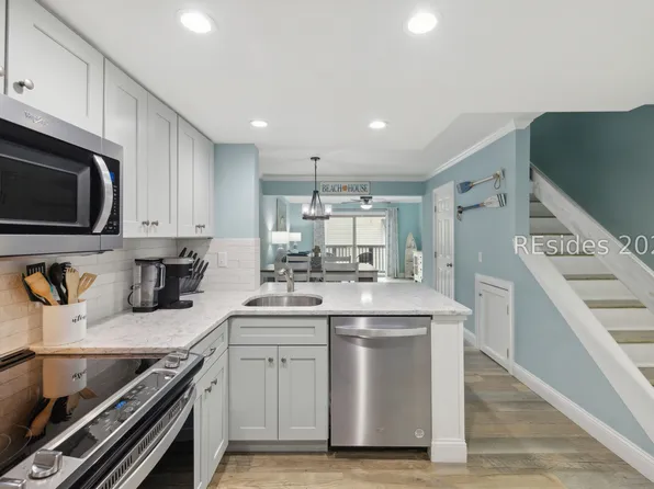 5 Tanglewood Dr APT 705, Hilton Head Island, SC 29928