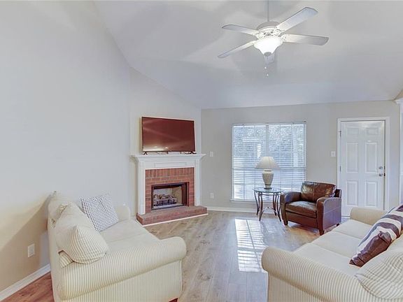 3rd image of 5370 Elgin Dr W