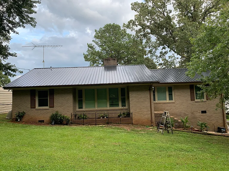 1465 Riverview Cir — Photo 8