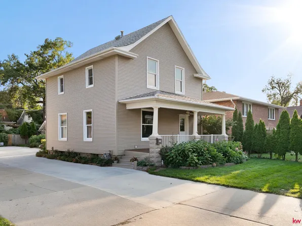 2045 South St, Lincoln, NE 68502