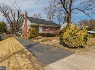 7020 Lee Park Ct, Falls Church, VA 22042