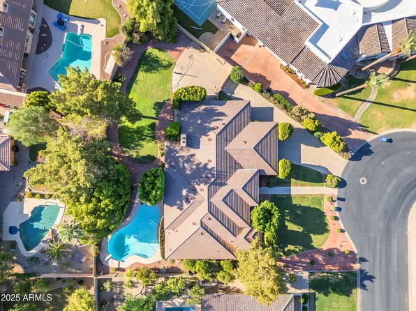 8604 S OAK Street, Tempe, AZ 85284