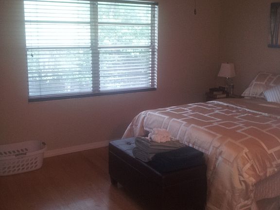 4th image of 31 E Princeton St APT B