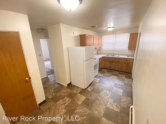 5th image of 2922 7th St N #10909069