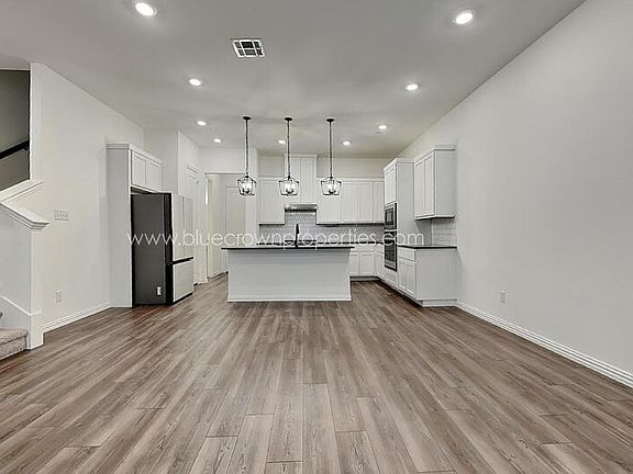 5th image of 3306 Colorado Ln