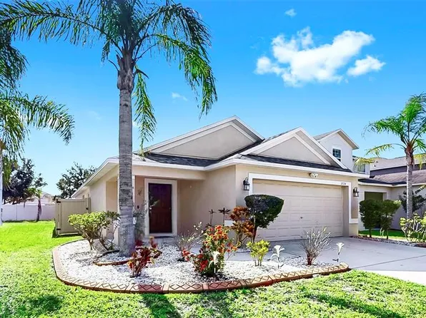 7724 Maroon Peak Dr, Ruskin, FL 33573