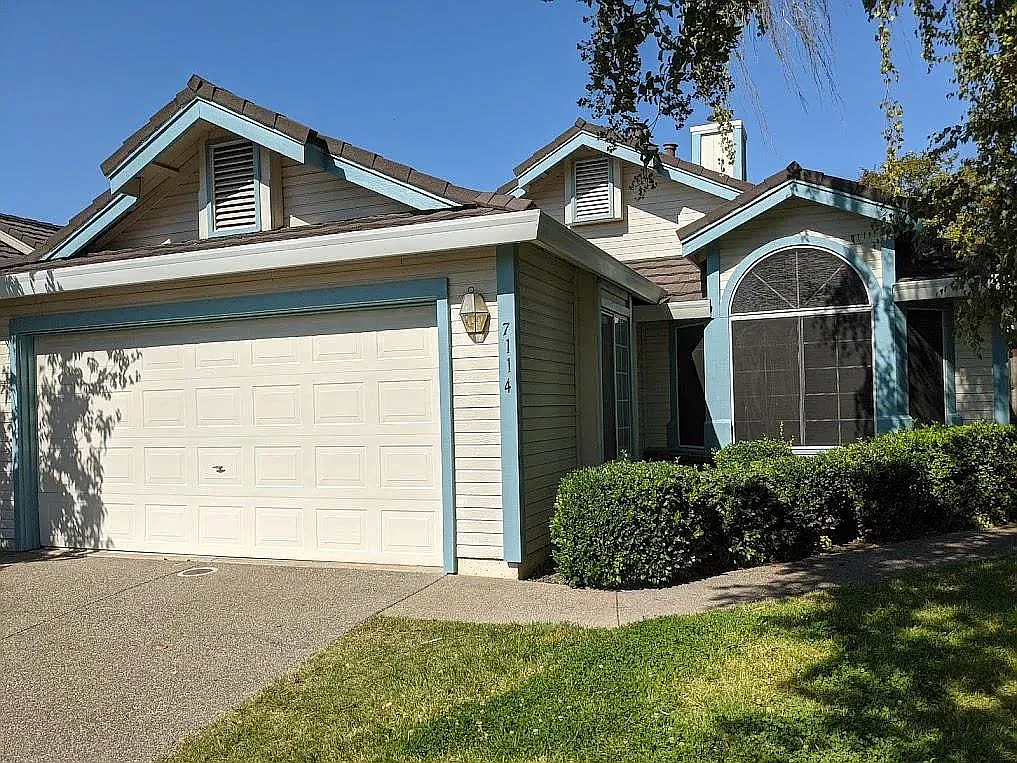 3 bed, 1448 sqft, $2,800 — Photo 1