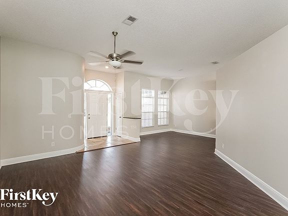 2nd image of 28721 Cottagewood Dr