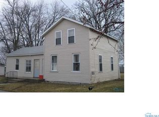 104 Pleasant St, Stryker, OH 43557