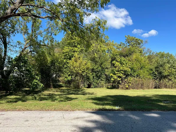 602 W New St, Palmyra, MO 63461