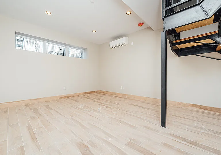 2823 Snyder Ave #1A — Photo 10
