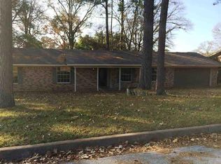 1208 Dennis Dr, Longview, TX 75605