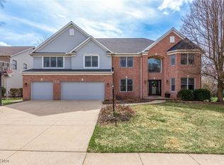 20335 Kylemore Dr, Strongsville, OH 44149