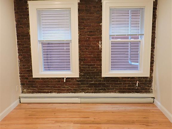 4th image of 280 Brookline St #1S