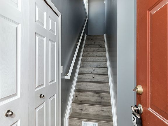 2nd image of 10130 Ridge Run St