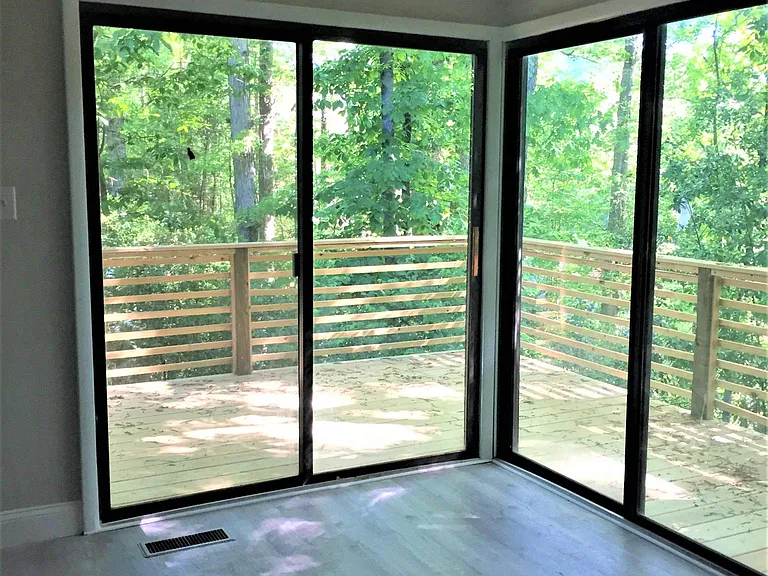 Entry to deck from living room