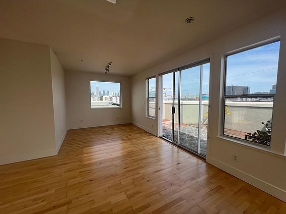 4th image of 146 Connecticut St APT 3