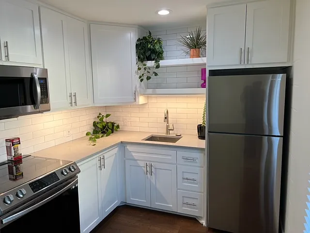 Studio, 590 sqft, $1,840 — Photo 1