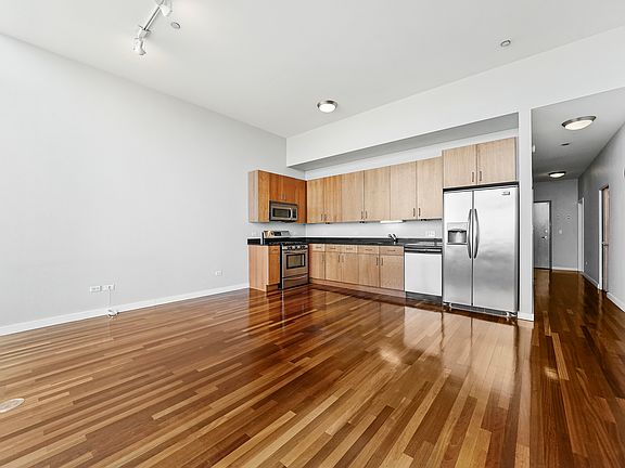 5th image of 1720 S Michigan Ave APT 3311