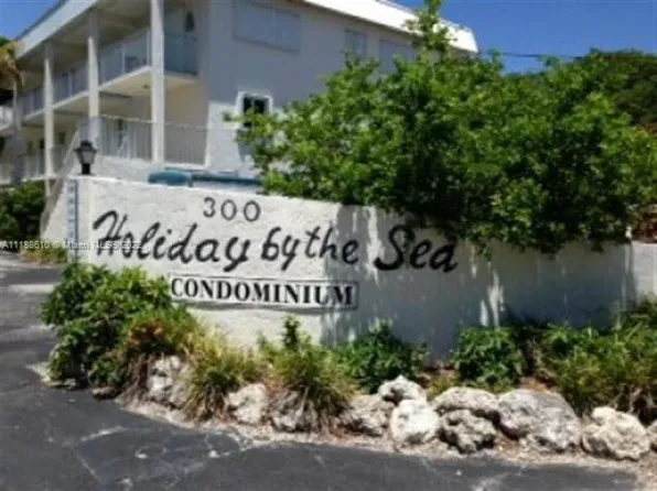 300 Ocean Dr APT 20, Key Largo, FL 33037