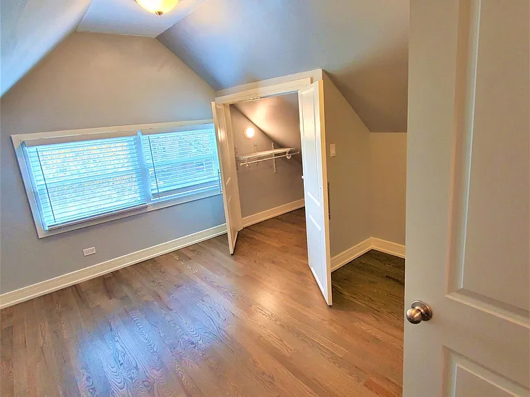 5052 W Sunnyside Ave #3 — Photo 6