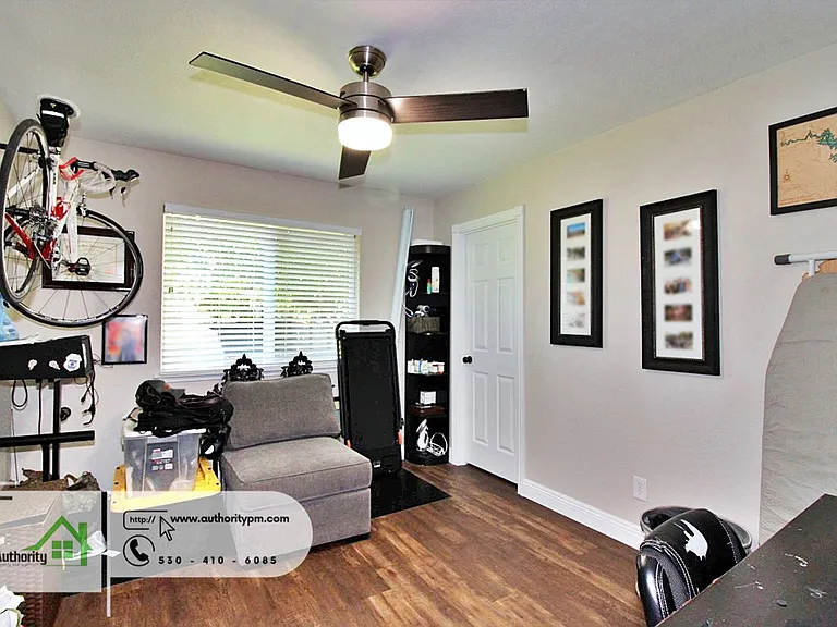 1437 Mariposa Ct — Photo 15