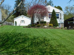 751 Rextur Dr, Akron, OH 44319