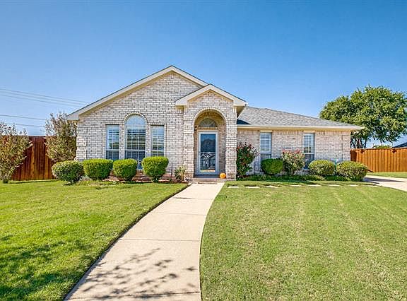 4th image of 3005 Creekbend Ct
