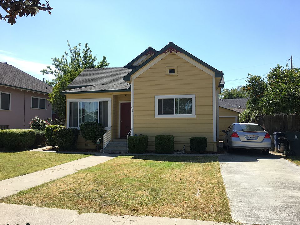1st image of 916 San Benito St
