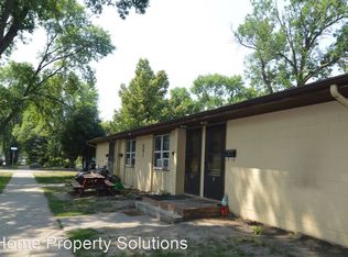 501 N 12th St APT 1, Grand Forks, ND 58203
