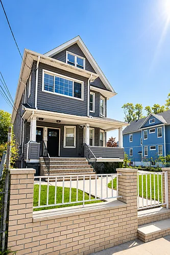 97 Elm St #2 Photo 1