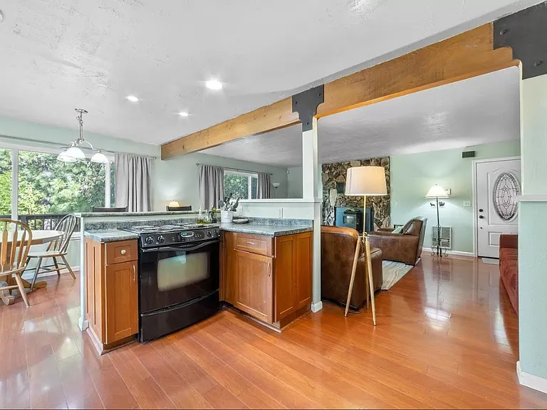 3146 Buckeye Ct — Photo 12