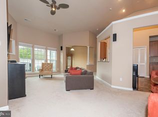 5301 Wyndholme Cir UNIT 401, Baltimore, MD 21229