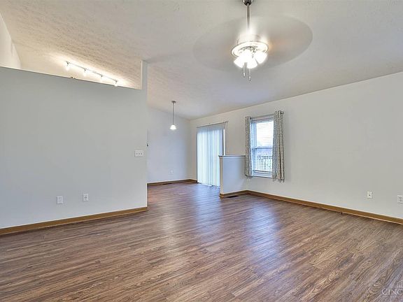 4th image of 445 Antietam Blvd