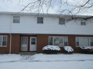 341 Northway Park Rd APT 4, Machesney Park, IL 61115