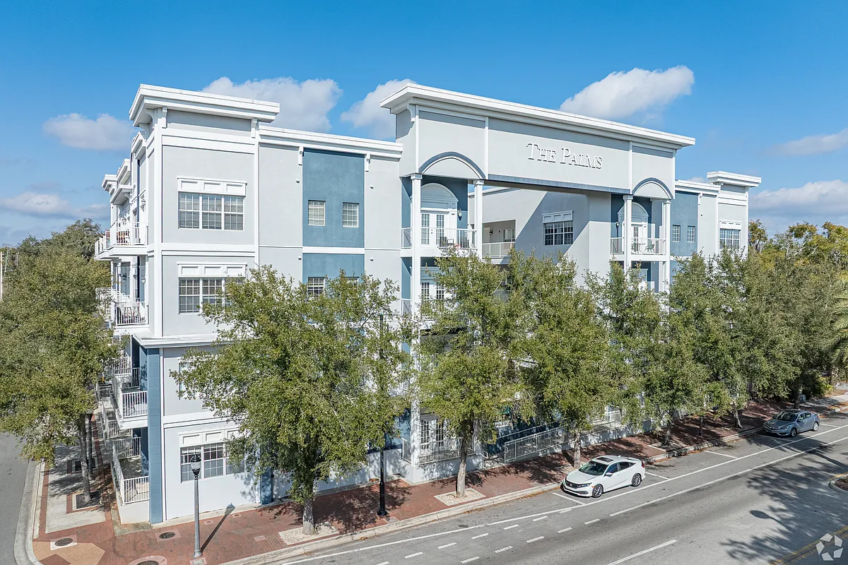 Building Photo - 230 SW 2nd Ave #407