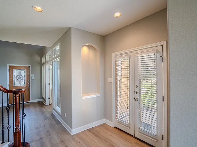 16 Mountain Terrace Cv — Photo 3