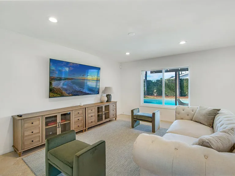 20111 Glacier Cir — Photo 8