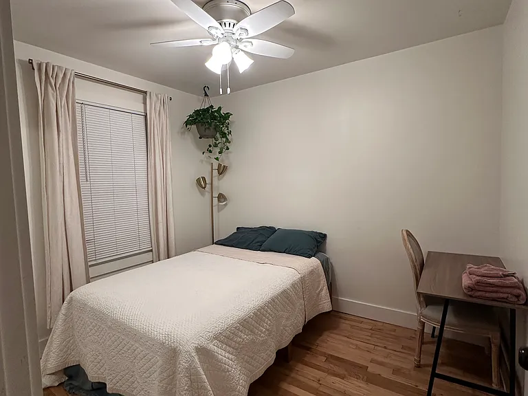 2368 Suffolk St — Photo 17