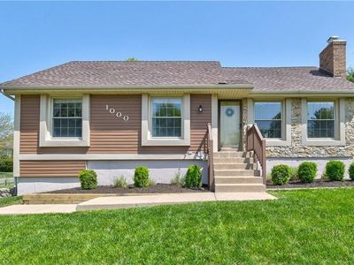 1000 NE Cedar St, Lees Summit, MO, 64086